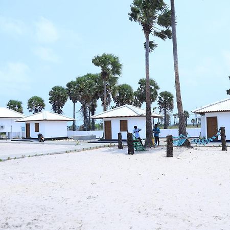 Palm Beach Resort Ceylon Jaffna Exterior photo